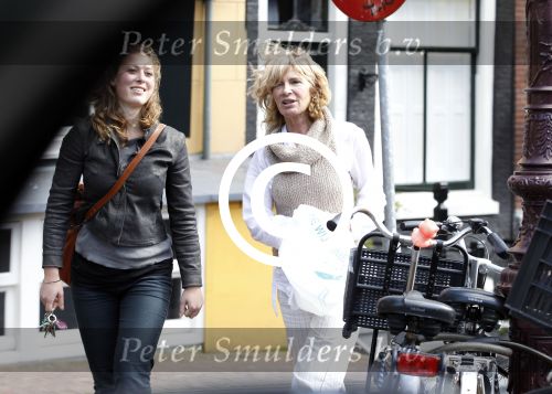 Amsterdam 13 september 2011
Mieke v d Weij met ... op straat.
Peter Smulders bv
