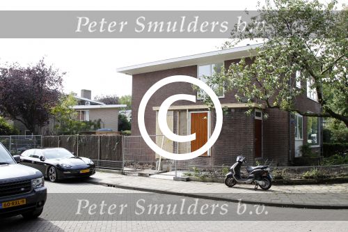 Amsterdam 10 september 2011
Piet Boon op bezoek bij de zwangere Nicolette v Dam en haar vriend Bas Smit. Nicolette en Bas hebben een nieuw huis gekocht en piet gaat ze helpen met de verbouwing. Ook de vader van Bas was erbij.
Peter Smulders bv