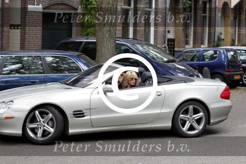 Amsterdam 10 september 2011
Patricia Paay en Yvonne Keeley op terras en in de mercedes cabrio.
Peter Smulders bv