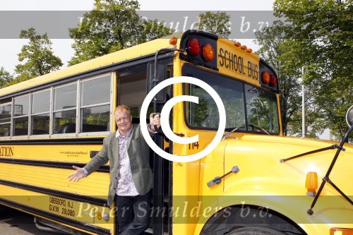 Amsterdam 2 september 2011
Presentatie tv station Peter Jan Rens. Hij gaat oa uitzenden vanuit een amerikaanse schoolbus.
Peter Smulders bv
