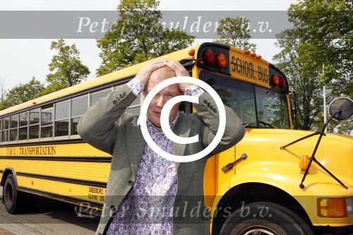 Amsterdam 2 september 2011
Presentatie tv station Peter Jan Rens. Hij gaat oa uitzenden vanuit een amerikaanse schoolbus.
Peter Smulders bv