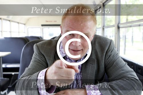 Amsterdam 2 september 2011
Presentatie tv station Peter Jan Rens. Hij gaat oa uitzenden vanuit een amerikaanse schoolbus.
Peter Smulders bv