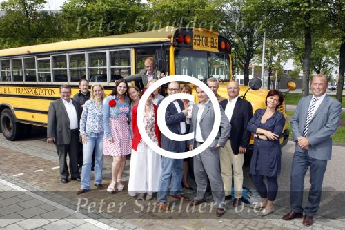 Amsterdam 2 september 2011
Presentatie tv station Peter Jan Rens. Hij gaat oa uitzenden vanuit een amerikaanse schoolbus.
Peter Smulders bv