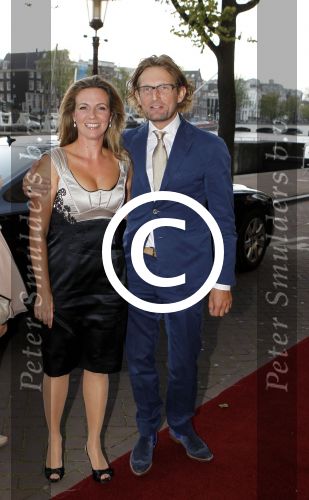 Amsterdam 12 september 2011
Voorstelling rode kruis in carre met aanwezig Prinses Margriet Pieter v Vollenhoven Prins Maurits Prinses Marilene Prins Bernhard jr Prinses Annette Prins Floris en prinses Aimee.
Peter Smulders bv