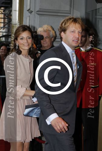 Amsterdam 12 september 2011
Voorstelling rode kruis in carre met aanwezig Prinses Margriet Pieter v Vollenhoven Prins Maurits Prinses Marilene Prins Bernhard jr Prinses Annette Prins Floris en prinses Aimee.
Peter Smulders bv