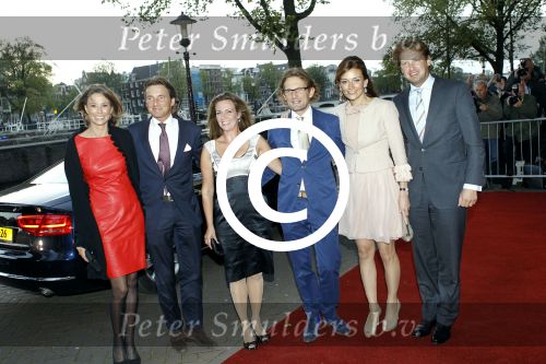 Amsterdam 12 september 2011
Prina Maurits Prinses Marilene Prinses Annette Prins Bernhard jr en Prins Floris met Aimee bij carre voor het rode kruis.
Peter Smulders bv
