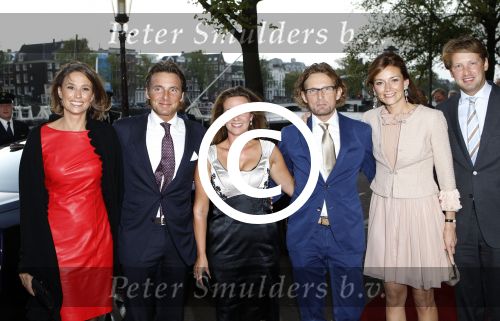 Amsterdam 12 september 2011
Voorstelling rode kruis in carre met aanwezig Prinses Margriet Pieter v Vollenhoven Prins Maurits Prinses Marilene Prins Bernhard jr Prinses Annette Prins Floris en prinses Aimee.
Peter Smulders bv