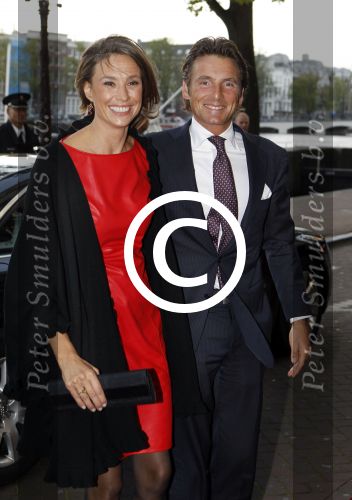 Amsterdam 12 september 2011
Voorstelling rode kruis in carre met aanwezig Prinses Margriet Pieter v Vollenhoven Prins Maurits Prinses Marilene Prins Bernhard jr Prinses Annette Prins Floris en prinses Aimee.
Peter Smulders bv