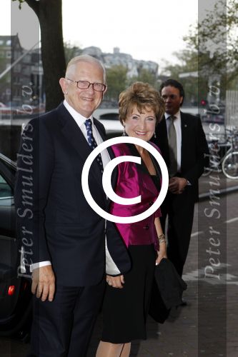 Amsterdam 12 september 2011
Voorstelling rode kruis in carre met aanwezig Prinses Margriet Pieter v Vollenhoven Prins Maurits Prinses Marilene Prins Bernhard jr Prinses Annette Prins Floris en prinses Aimee.
Peter Smulders bv
