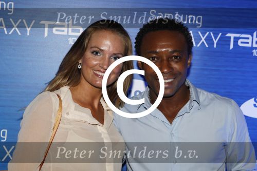 Amsterdam 23 augustus 2011
Presentatie nieuwe Samsung Tab bij little Buddha. Regi Blinker met vriendin
Peter Smulders bv