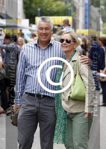 Amsterdam 4 september 2011
Grazia PC Catwalk op de pc hooftstraat. Roelof Luinge met vrouw
Peter Smulders bv