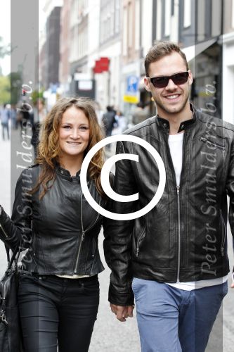 Amsterdam 4 september 2011
Grazia PC Catwalk op de pc hooftstraat. Saar Koningsbergen met vriend
Peter Smulders bv