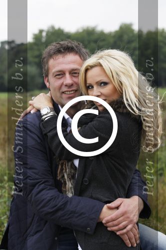 Dongen, 31 Augustus 2011
De Diva\'s met het upgraden van het clubhuis van golfclub Vossenhole
Tatjana met haar vriend Peter Mijnen
Foto Peter Smulders