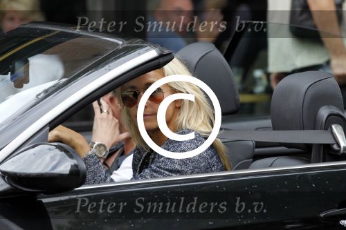 Amsterdam 23 augustus 2011
Wendy v Dijk in bmw cabrio op de pc hooftstraat.
Peter Smulders bv