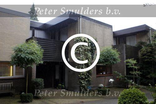 Hilversum 11 september 2011
Nieuwe huis van de moeder van Yolanthe cabau v Kasbergen dat Wesley Sneijder voor zijn schoonmoeder heeft gekocht.
Peter Smulders bv