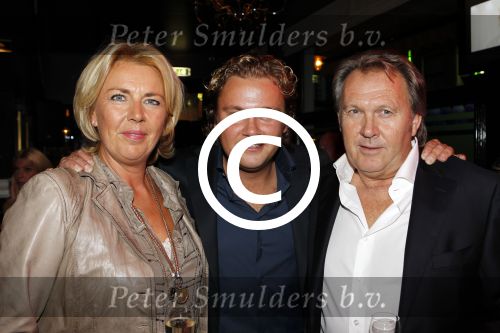 Amsterdam 13 september 2011
Presentatie cd Wesly Bronkhorst bij players in Amsterdam. Wesly met ouders broer en vriendin
Peter Smulders bv