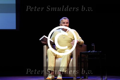 Amsterdam 12 september 2011
Boek presentatie Willem Nijholt in het nieuwe de la mar theater.
Peter Smulders bv