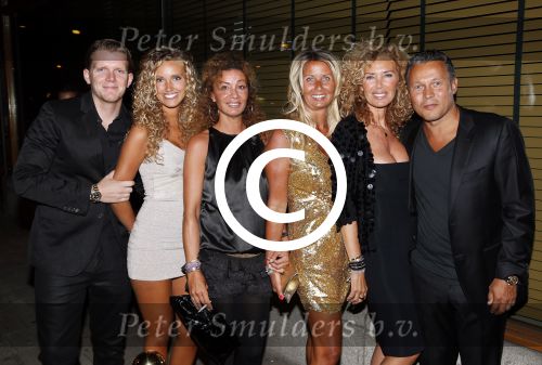 Amsterdam 1 september 2012
Ruud Gullit viert zijn 50e verjaardag in members only van Tommy Hilfiger. Anton Broekhuizen met familie
Peter Smulders bv