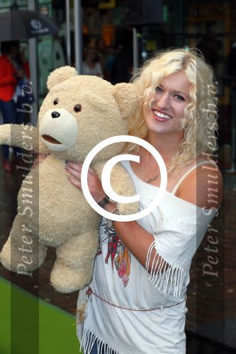 Amsterdam 11 september 2012
Premiere TED in pathe arena. Britt Dekker
Peter Smulders bv