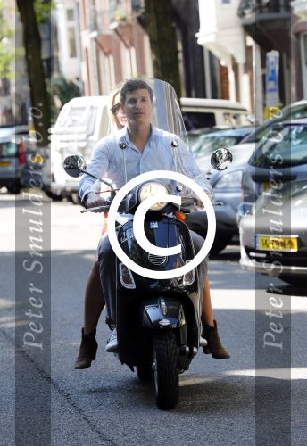 Amsterdam 4 september 2012
Candy Dulfer met vriend Bela op vespa scooter
Peter Smulders bv