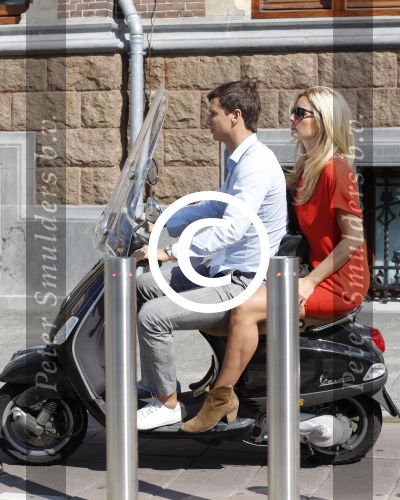 Amsterdam 4 september 2012
Candy Dulfer met vriend Bela op vespa scooter
Peter Smulders bv