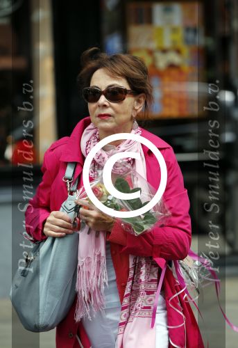 Amsterdam 30 augustus 2012
Carolien v d Bergh aan het winkelen.
Peter Smulders bv