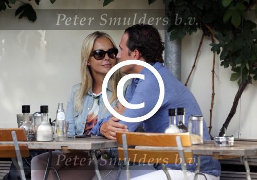 Amsterdam 6 septmber 2012
Chantal janzen met vriend Marco op terras 
Peter Smulders bv
