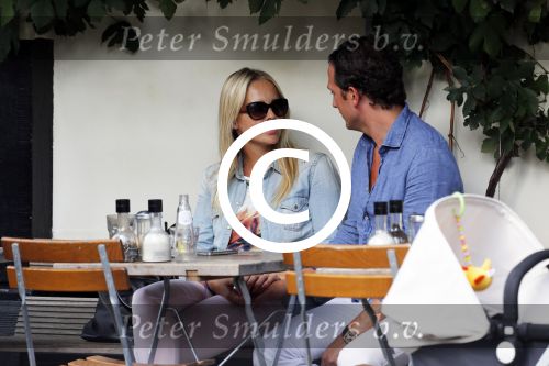 Amsterdam 6 septmber 2012
Chantal janzen met vriend Marco op terras 
Peter Smulders bv