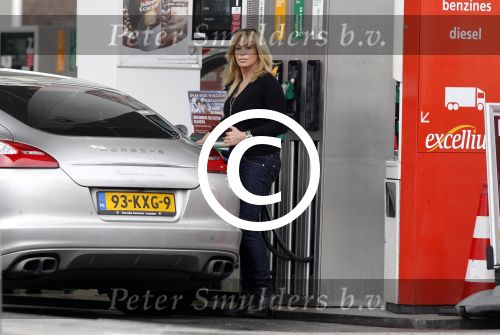 Amsterdam 22 januari 2011
Connie Breukhoven met haar porsche panamera.
Peter Smulders bv