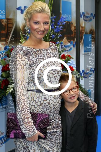 Amsterdam23 september 2012
Premiere de Jantjes in het nieuwe de la mar. Denise v Rijswijk met zoon Jayden
Peter Smulders bv