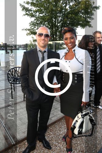 Amsterdam, 26 Augustus 2012
Feest in de Harbour Club t.g.v. de verjaardag van Glennis Grace
Edsilia Rombley en Tjeerd Oosterhuis
Foto Peter Smulders BV