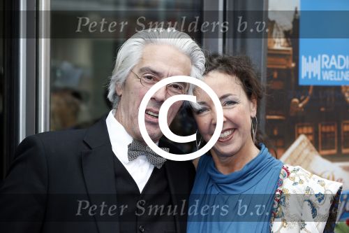 Amsterdam23 september 2012
Premiere de Jantjes in het nieuwe de la mar. Erik Brey en Sluyterman v Loo
Peter Smulders bv