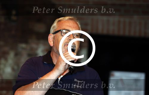 Amsterdam 11 september 2012
Presentatie aspect of love met oa lone v Roosendaal Ernst daniel Smid Rene v Kooten en Maaike Widdershoven.
Peter Smulders bv