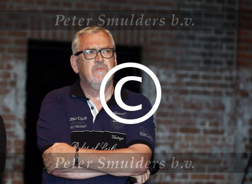 Amsterdam 11 september 2012
Presentatie aspect of love met oa lone v Roosendaal Ernst daniel Smid Rene v Kooten en Maaike Widdershoven.
Peter Smulders bv