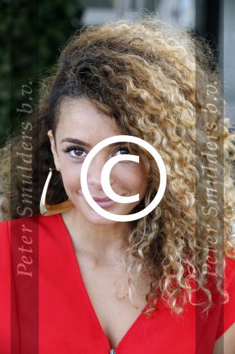 Amsterdam 3 september 2012
Presentatie deelnmemers expeditie Robinson bij strand west . Fajah Lourens
Peter Smulders bv
