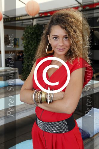 Amsterdam 3 september 2012
Presentatie deelnmemers expeditie Robinson bij strand west . Fajah Lourens
Peter Smulders bv