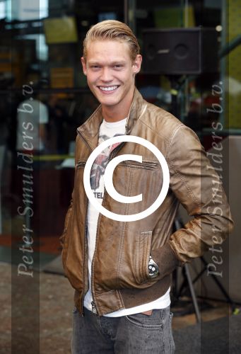 Amsterdam 11 september 2012
Premiere TED in pathe arena. Ferry Doedens met vriend
Peter Smulders bv