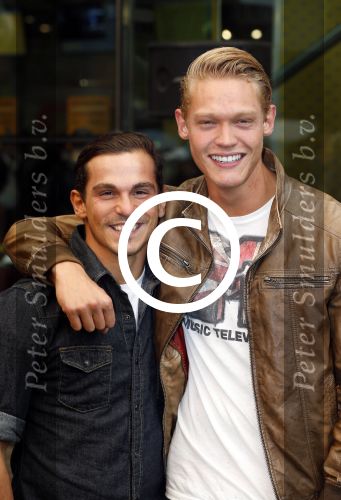 Amsterdam 11 september 2012
Premiere TED in pathe arena. Ferry Doedens met vriend
Peter Smulders bv