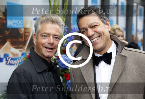 Amsterdam23 september 2012
Premiere de Jantjes in het nieuwe de la mar. Frank sanders met kennis
Peter Smulders bv