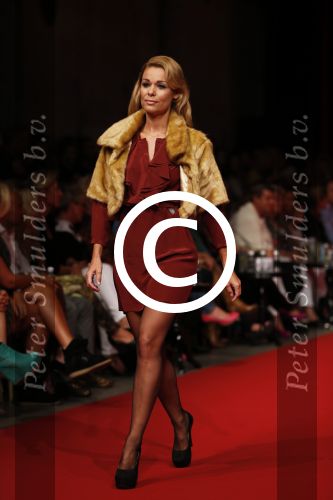 Amsterdam 10 september 2012
Modeshow Jos v Raak met oa Froukje de Both Quinty Trustfull Kim Feenstra Gigi Ravelli en Lieke v Lexmond die mee lopen in de show.
Peter Smulders bv