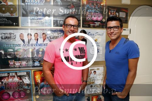 Aalsmeer 3 september 2012
Jan Smit en Gerard Joling tijdens radio opnames voor 100% NL bij Gerard thuis in zijn huis.
Peter Smulders bv
