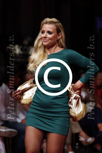 Amsterdam 10 september 2012
Modeshow Jos v Raak met oa Froukje de Both Quinty Trustfull Kim Feenstra Gigi Ravelli en Lieke v Lexmond die mee lopen in de show.
Peter Smulders bv