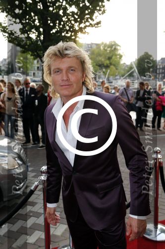 Amsterdam 29 augustus 2012
Premiere Yab Yum in carre. Hans Klok met kennissen
Peter Smulders bv