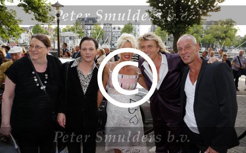 Amsterdam 29 augustus 2012
Premiere Yab Yum in carre. Hans Klok met kennissen
Peter Smulders bv