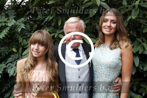 Valkenburg 31 augustus 2012
Suze Mens en Emiel de Sevren Jacquet trouwen in de kerk  chateau st Gerlach.
Aanwezig zijn zus Marloes met Michiel Mol en vader Harry en moeder Suze. Ook Mona en haar dochters Nour en Sarah zijn aanwezig.
Peter Smulders bv