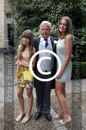 Valkenburg 31 augustus 2012
Suze Mens en Emiel de Sevren Jacquet trouwen in de kerk  chateau st Gerlach.
Aanwezig zijn zus Marloes met Michiel Mol en vader Harry en moeder Suze. Ook Mona en haar dochters Nour en Sarah zijn aanwezig.
Peter Smulders bv