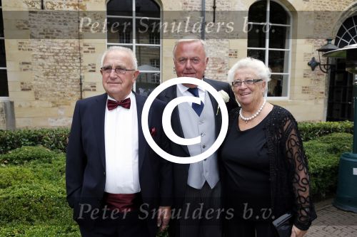 Valkenburg 31 augustus 2012
Suze Mens en Emiel de Sevren Jacquet trouwen in de kerk  chateau st Gerlach.
Aanwezig zijn zus Marloes met Michiel Mol en vader Harry en moeder Suze. Ook Mona en haar dochters Nour en Sarah zijn aanwezig.
Peter Smulders bv