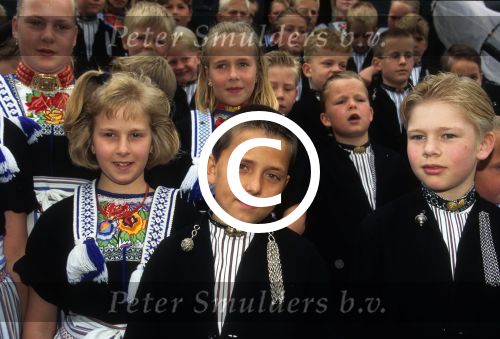 Volendam, 28 Mei 1997
Jantje Smit (Jan Smit) als zangertje bij het Volendammer Jongenskoor (waarin hij 4 jaar zong) onder leiding van Evert Beumer.
Foto Peter Smulders BV