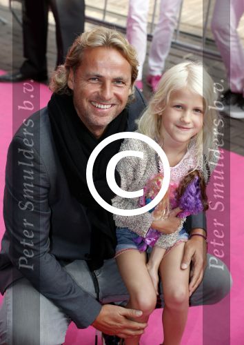 Amsterdam 9 september 2012
Premiere Barbie in Tuschinski. John Ewbank met dochter Day
Peter Smulders bv