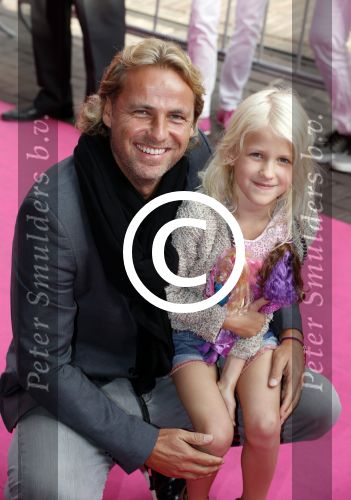 Amsterdam 9 september 2012
Premiere Barbie in Tuschinski. John Ewbank met dochter Day
Peter Smulders bv